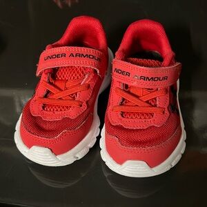 Under Armour Toddler girls sneaker size 5K